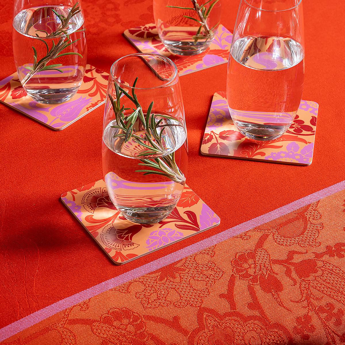 Nappe enduite en coton, voyage iconique, made in france coquelicot Le